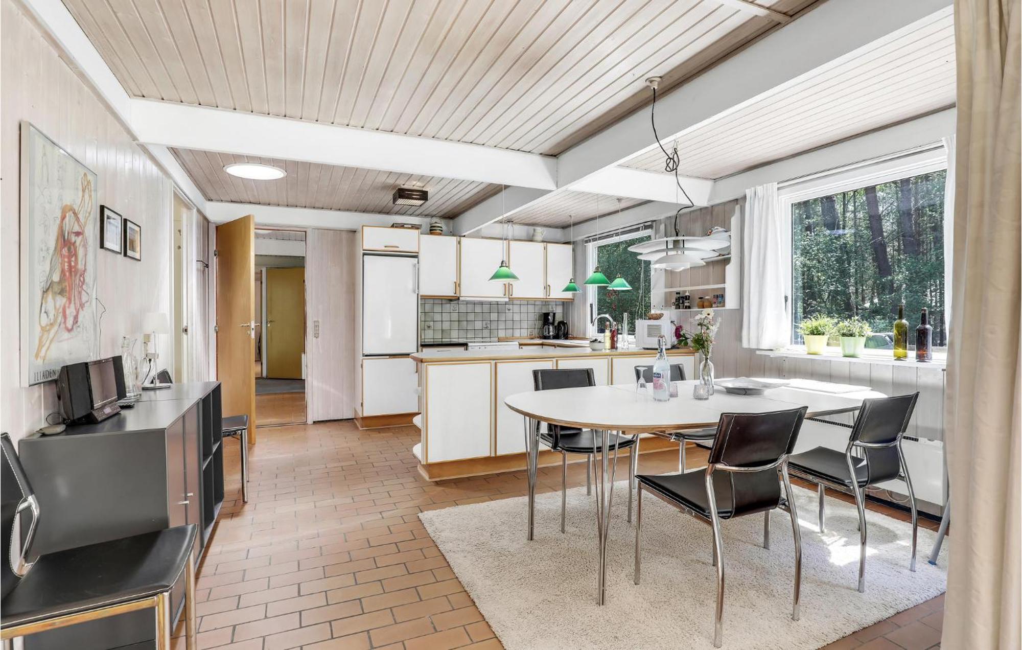 Lovely Home In Nexo With Kitchen 외부 사진